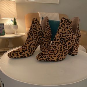 Steve Madden Cheetah Print Fur Booties size 9.5